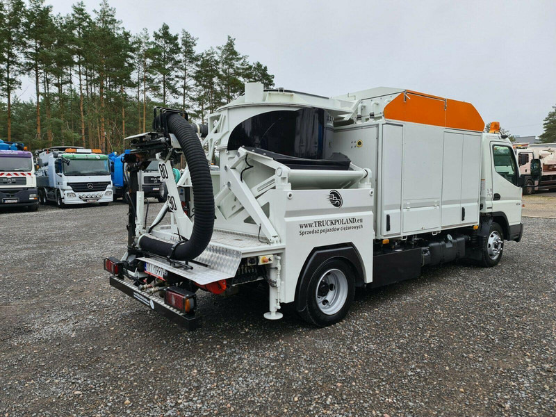 Mitsubishi CANTER Szippantóskocsi - Camion hydrocureur: photos 5 Mitsubishi CANTER Szippantóskocsi - Camion hydrocureur: photos 5