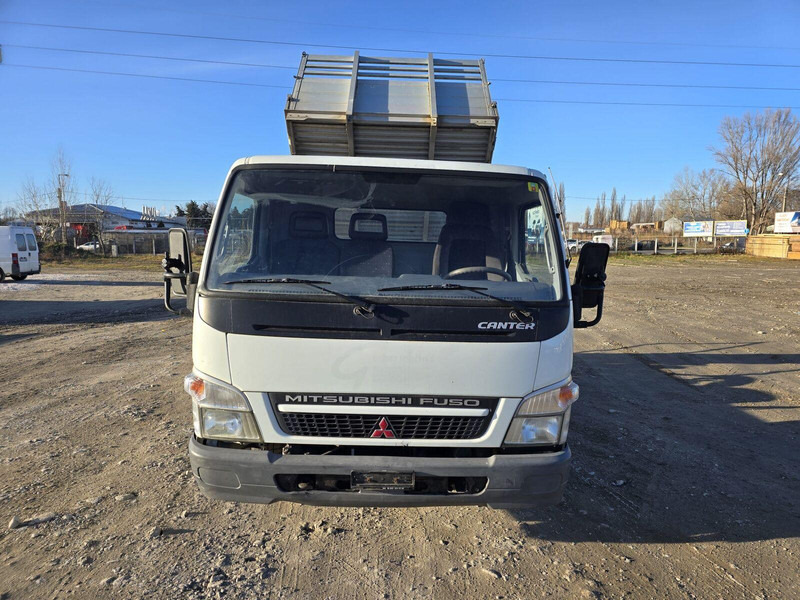 Mitsubishi Canter Fuso 3,0 d - 3 sided Tipper - Utilitaire benne: photos 3 Mitsubishi Canter Fuso 3,0 d - 3 sided Tipper - Utilitaire benne: photos 3