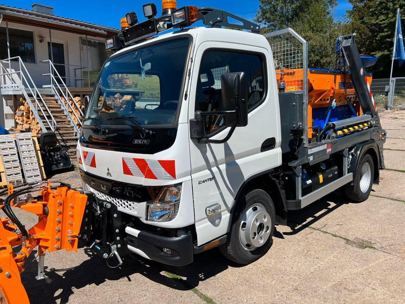 Mitsubishi Fuso Canter 6S15 - Skip loader truck - Camion multibenne: photos 1 Mitsubishi Fuso Canter 6S15 - Skip loader truck - Camion multibenne: photos 1