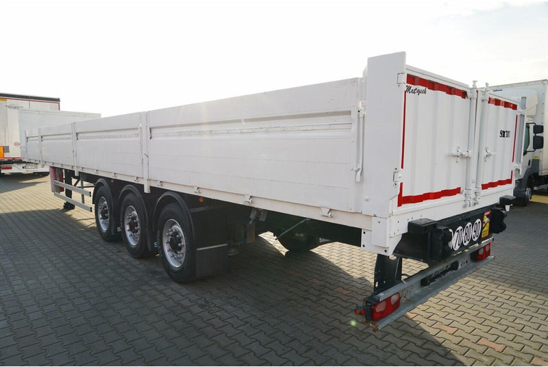 Semi-remorque plateau Samro: photos 13 Semi-remorque plateau Samro: photos 13