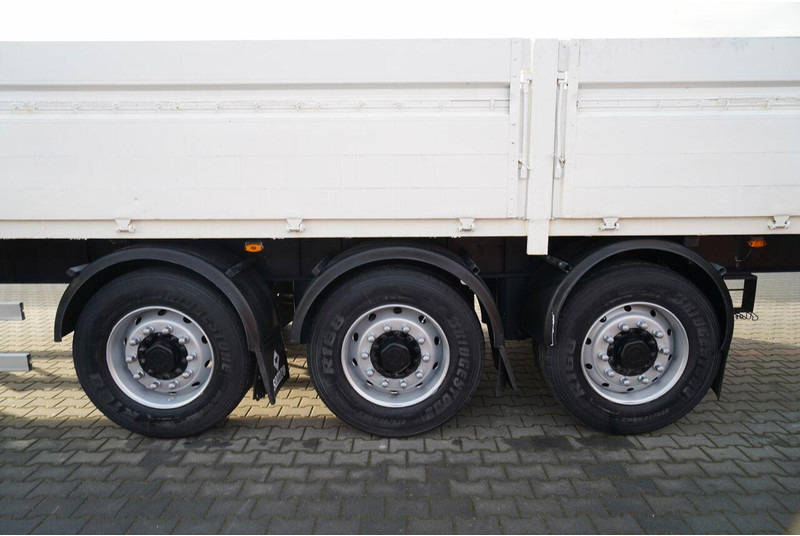 Semi-remorque plateau Samro: photos 20 Semi-remorque plateau Samro: photos 20