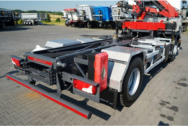 Camion benne Scania P 280 / 4X2 / SIŁOWNIK DO WYWROTU / + HDS HMF 635 / UDŹWIG 1 500: photos 17 Camion benne Scania P 280 / 4X2 / SIŁOWNIK DO WYWROTU / + HDS HMF 635 / UDŹWIG 1 500: photos 17
