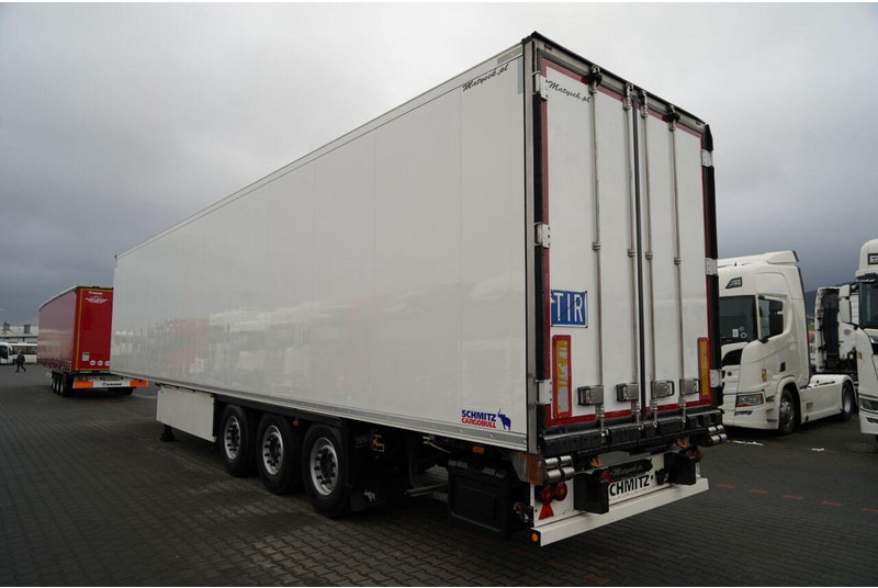 Schmitz Cargobull CHŁODNIA / THERMO KING / HAKÓWKA / OŚ PODNOSZONA / KOSZ NA PALE - Semi-remorque frigorifique: photos 3 Schmitz Cargobull CHŁODNIA / THERMO KING / HAKÓWKA / OŚ PODNOSZONA / KOSZ NA PALE - Semi-remorque frigorifique: photos 3