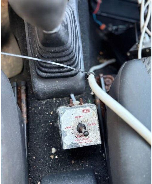 SUV Suzuki Jimny 1.3 4x4 ALLGRIP + Snow Plow: photos 15