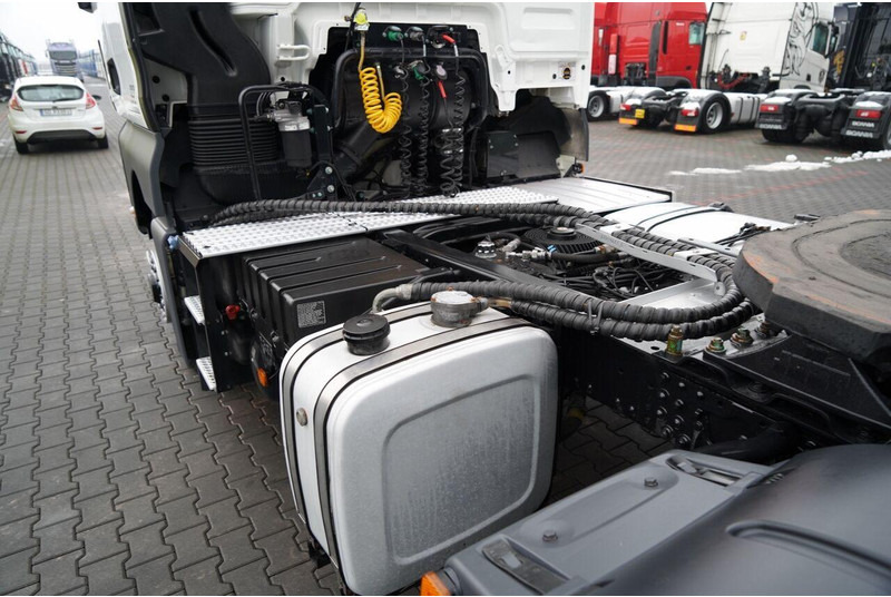 Tracteur routier MAN TGX 18.470 / 4x4 / HYDRAULIKA / HYDRODRIVE / OPONY 100% / NAVI R: photos 13 Tracteur routier MAN TGX 18.470 / 4x4 / HYDRAULIKA / HYDRODRIVE / OPONY 100% / NAVI R: photos 13