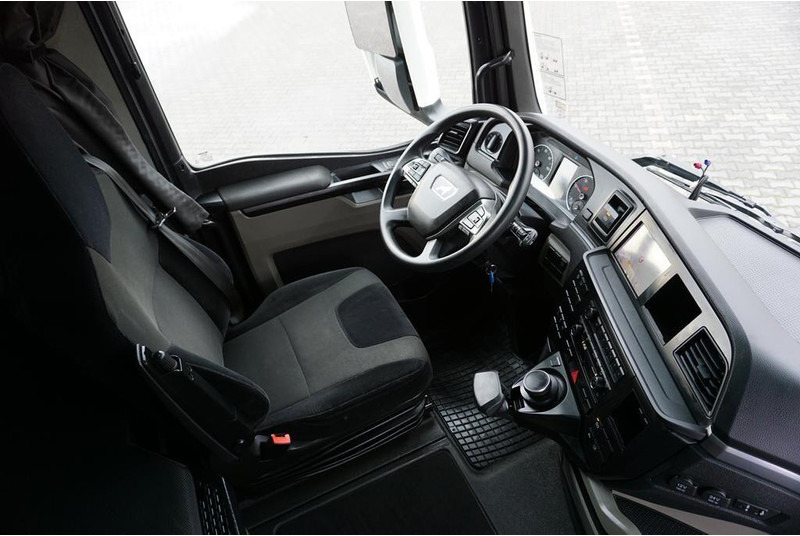 Tracteur routier MAN TGX / 18.510 / EURO 6 / LOW DECK / MEGA / GX / ACC / RETARDER /: photos 13