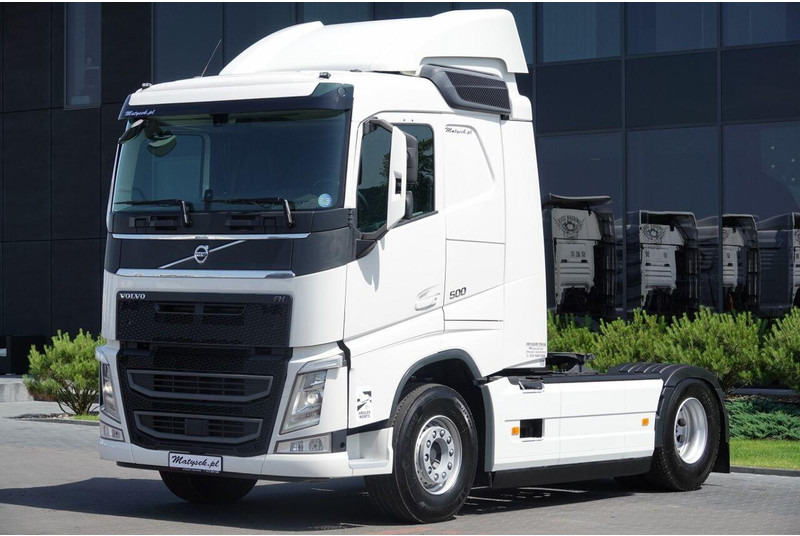Volvo FH 500 / NISKA KABINA / PO ZŁOTYM KONTRAKCIE SERWISOWYM / OPONY - Tracteur routier: photos 3 Volvo FH 500 / NISKA KABINA / PO ZŁOTYM KONTRAKCIE SERWISOWYM / OPONY - Tracteur routier: photos 3