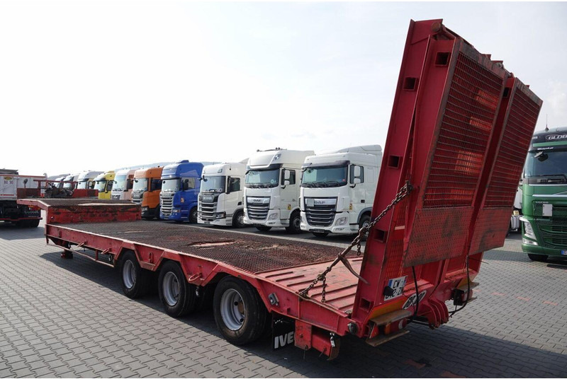 Verem NACZEPA LAWETA NISKOPODWOZIE / NAJAZDY HYDRAULICZNE / 3 OSIOWA / - Semi-remorque surbaissé: photos 5 Verem NACZEPA LAWETA NISKOPODWOZIE / NAJAZDY HYDRAULICZNE / 3 OSIOWA / - Semi-remorque surbaissé: photos 5