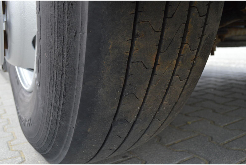 Camion plateau, Camion grue Volvo FL 18.280 Pallet Forks Rotator "22.5 5300 kg HDS AT: photos 6 Camion plateau, Camion grue Volvo FL 18.280 Pallet Forks Rotator "22.5 5300 kg HDS AT: photos 6