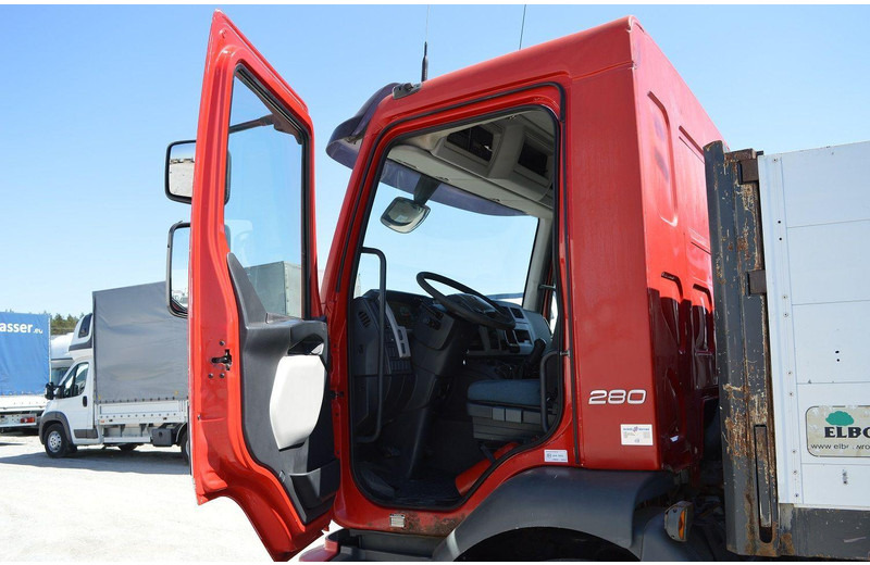 Camion plateau, Camion grue Volvo FL 18.280 Pallet Forks Rotator "22.5 5300 kg HDS AT: photos 14 Camion plateau, Camion grue Volvo FL 18.280 Pallet Forks Rotator "22.5 5300 kg HDS AT: photos 14