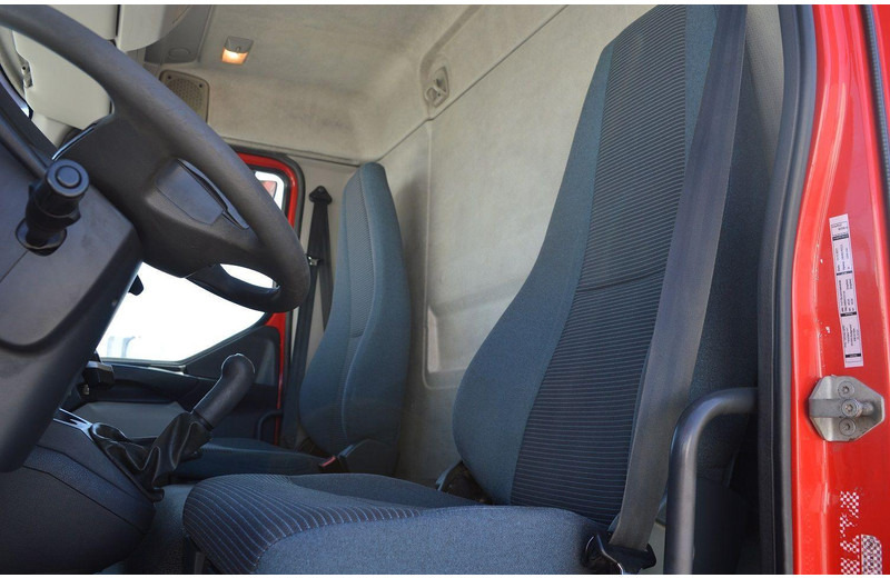 Camion plateau, Camion grue Volvo FL 18.280 Pallet Forks Rotator "22.5 5300 kg HDS AT: photos 15 Camion plateau, Camion grue Volvo FL 18.280 Pallet Forks Rotator "22.5 5300 kg HDS AT: photos 15