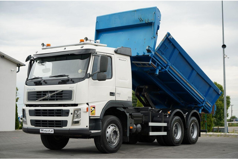Volvo FM 360 / 6x4 / WYWROTKA DWUSTRONNA / HYDROBURTA / MANUAL / SPROW - Camion benne: photos 1 Volvo FM 360 / 6x4 / WYWROTKA DWUSTRONNA / HYDROBURTA / MANUAL / SPROW - Camion benne: photos 1