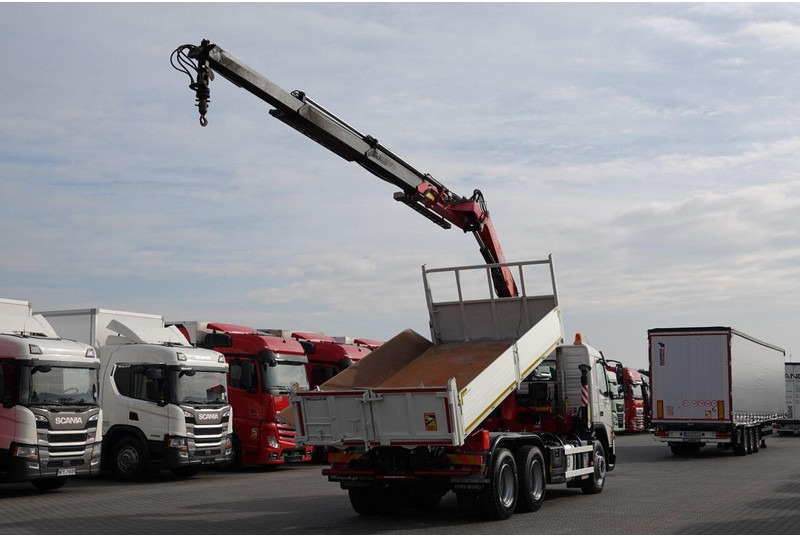 Volvo FMX 370 / 6X4 / WYWROTKA + HDS FASSI F165XP / MAX UDŹWIG 5200KG - Camion benne: photos 4 Volvo FMX 370 / 6X4 / WYWROTKA + HDS FASSI F165XP / MAX UDŹWIG 5200KG - Camion benne: photos 4