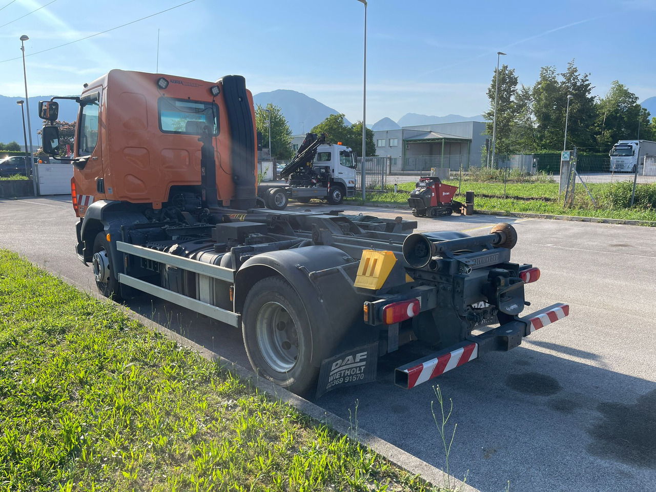 DAF LF280LE - Camion ampliroll: photos 4 DAF LF280LE - Camion ampliroll: photos 4