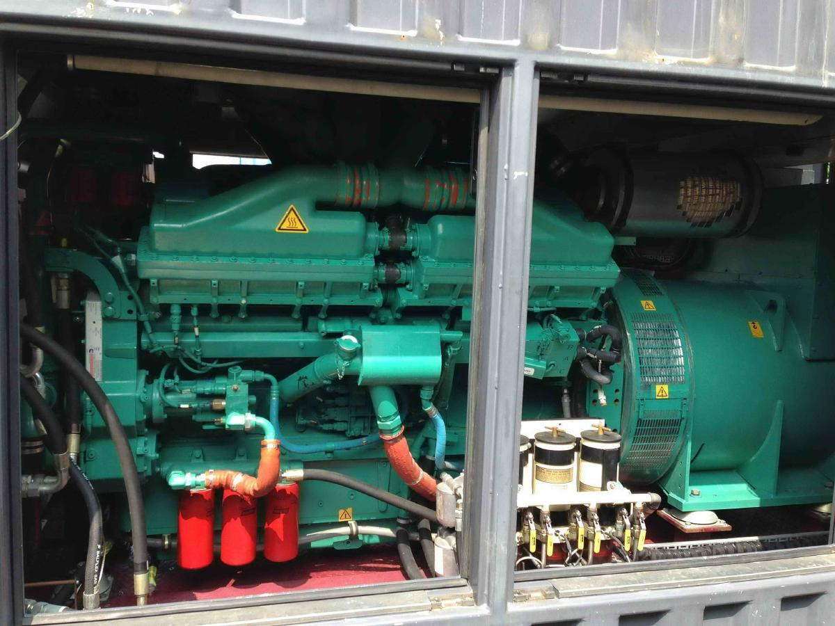 Cummins Generator 1250 KVA QSK45-G4 Engine Super silent Silent - Groupe électrogène: photos 3 Cummins Generator 1250 KVA QSK45-G4 Engine Super silent Silent - Groupe électrogène: photos 3