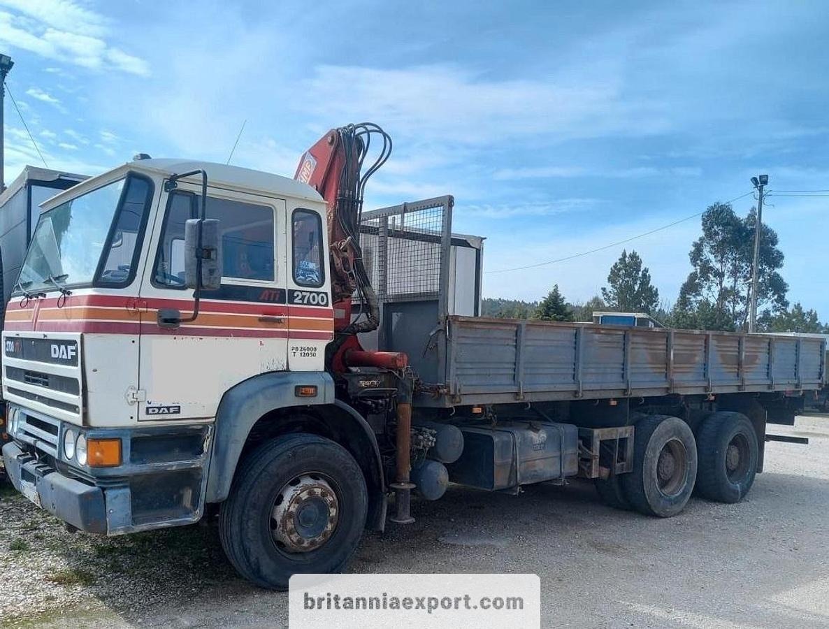 DAF 2700 ATI 6x4 26 Ton Sideways Tipper with HMF 820 Crane | Export Ready. - Camion benne, Camion grue: photos 3 DAF 2700 ATI 6x4 26 Ton Sideways Tipper with HMF 820 Crane | Export Ready. - Camion benne, Camion grue: photos 3