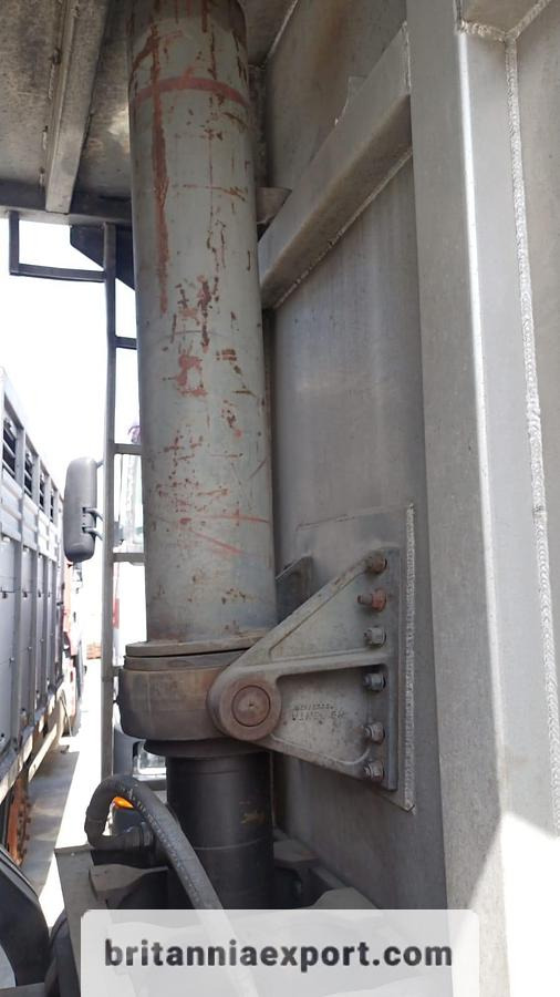 VOLVO FL7 260 Intercooler 6X2 Tipper – 26 Ton | 8 Tyres | Export Ready - Camion benne: photos 5 VOLVO FL7 260 Intercooler 6X2 Tipper – 26 Ton | 8 Tyres | Export Ready - Camion benne: photos 5