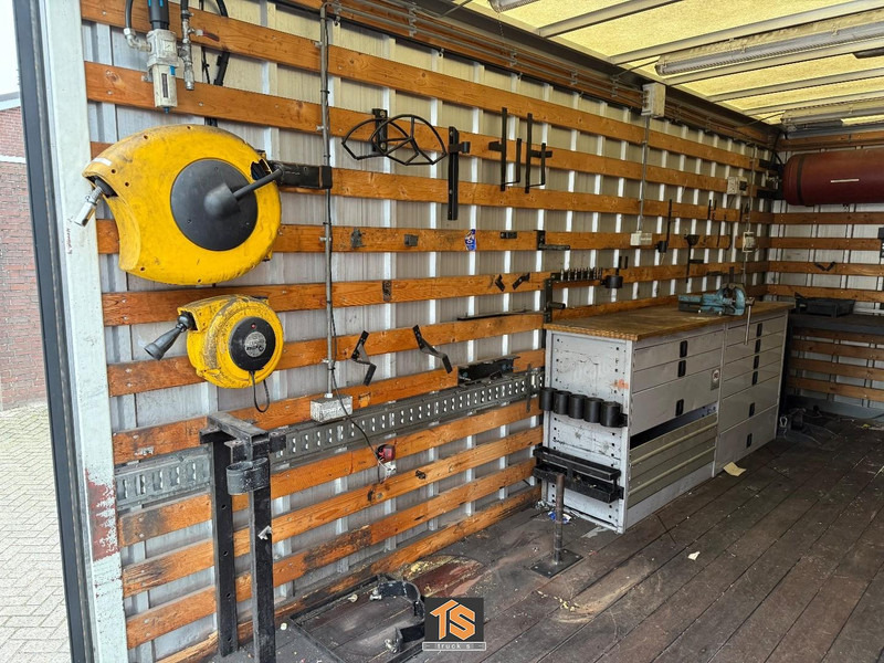 Camion fourgon DAF FA LF45G08 MANUAL - EURO 5 - WERKSTATT/WERKPLAATS/SERVICE WAGEN - APK/TUV 07/2026 - NL TRUCK - TOP!: photos 11 Camion fourgon DAF FA LF45G08 MANUAL - EURO 5 - WERKSTATT/WERKPLAATS/SERVICE WAGEN - APK/TUV 07/2026 - NL TRUCK - TOP!: photos 11