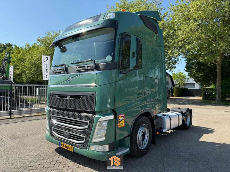 Volvo FH 460 - 2 TANKS - NL TOP TRUCK - TUV 9/25 - Tracteur routier: photos 1 Volvo FH 460 - 2 TANKS - NL TOP TRUCK - TUV 9/25 - Tracteur routier: photos 1