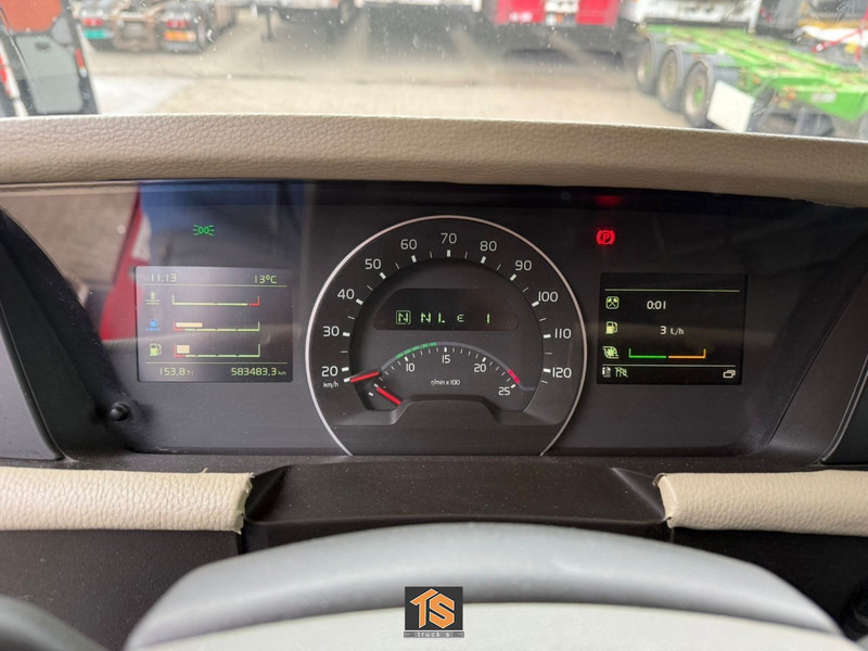 Volvo FH 540 SHOWTRUCK - APK/TUV 05/2026 - BELGIUM TRUCK - EURO 6D - TOP TOP TOP! - Tracteur routier: photos 3 Volvo FH 540 SHOWTRUCK - APK/TUV 05/2026 - BELGIUM TRUCK - EURO 6D - TOP TOP TOP! - Tracteur routier: photos 3