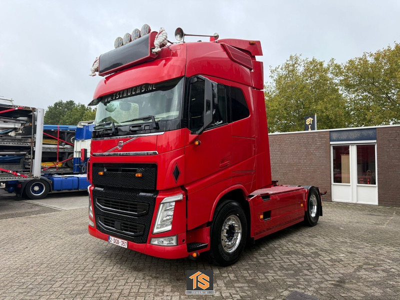 Volvo FH 540 SHOWTRUCK - APK/TUV 05/2026 - BELGIUM TRUCK - EURO 6D - TOP TOP TOP! - Tracteur routier: photos 1 Volvo FH 540 SHOWTRUCK - APK/TUV 05/2026 - BELGIUM TRUCK - EURO 6D - TOP TOP TOP! - Tracteur routier: photos 1