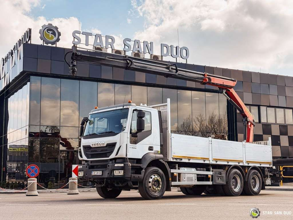 Iveco TRAKKER 450 6x4 PALFINGER PK 18502 SH Rotator - Camion grue: photos 3 Iveco TRAKKER 450 6x4 PALFINGER PK 18502 SH Rotator - Camion grue: photos 3