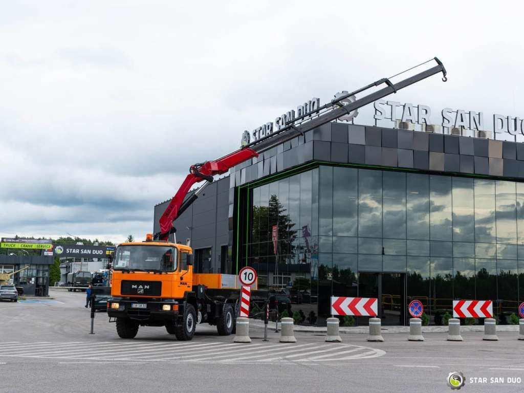 MAN 27.402 F10 6x6 HMF 3620 K4 Hds Crane - Camion grue: photos 2 MAN 27.402 F10 6x6 HMF 3620 K4 Hds Crane - Camion grue: photos 2