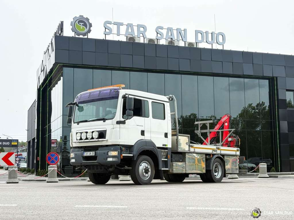 MAN TGM 13.290 4x4 FASSI F40B22 Crane Camper DOKA - Camion grue: photos 2 MAN TGM 13.290 4x4 FASSI F40B22 Crane Camper DOKA - Camion grue: photos 2