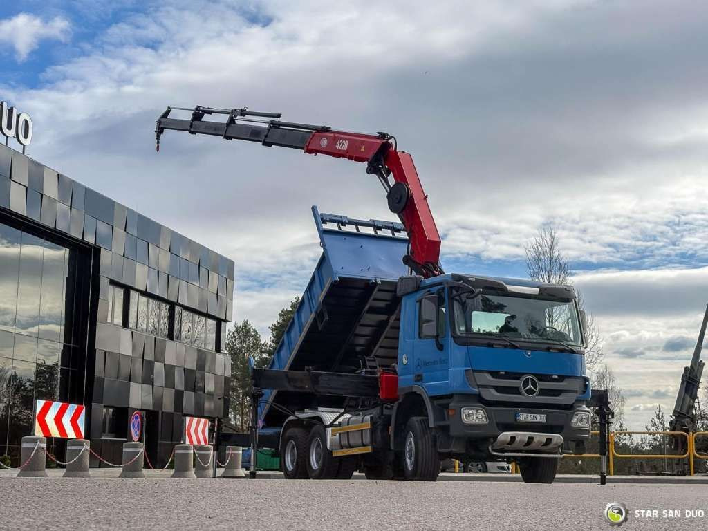 Mercedes-Benz ACTROS 3341 6x6 HMF 4220 K4 CRANE KIPPER - Camion benne: photos 3 Mercedes-Benz ACTROS 3341 6x6 HMF 4220 K4 CRANE KIPPER - Camion benne: photos 3
