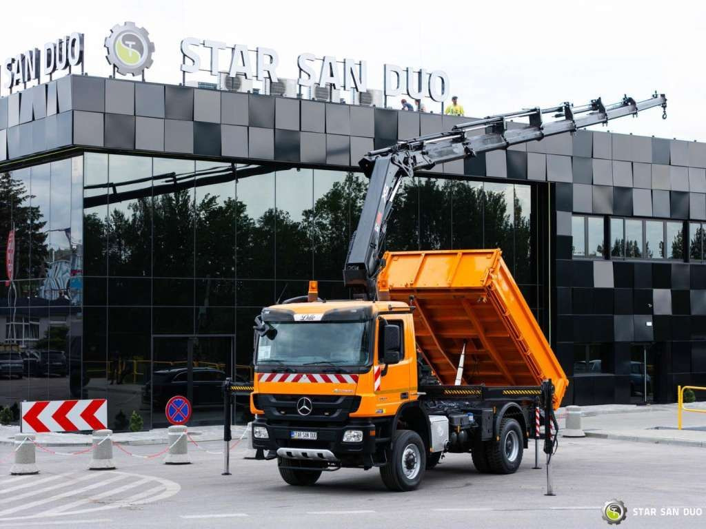 Mercedes-Benz Actros 1841 AK 4x4 Hiab 288E-7 Crane Kipper - Camion grue: photos 1 Mercedes-Benz Actros 1841 AK 4x4 Hiab 288E-7 Crane Kipper - Camion grue: photos 1
