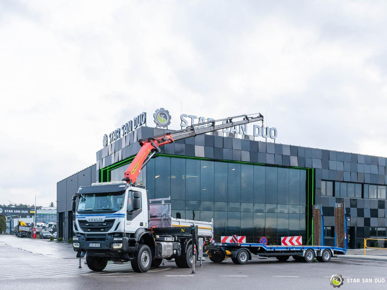 - Camion grue: photos 3 - Camion grue: photos 3