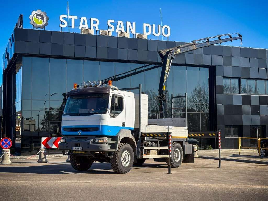 Renault KERAX 270 4x4 PALFINGER PK 16502 CRANE WINCH - Camion grue, Camion plateau: photos 1 Renault KERAX 270 4x4 PALFINGER PK 16502 CRANE WINCH - Camion grue, Camion plateau: photos 1