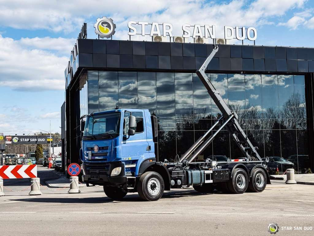 Crédit-bail de  Tatra  T158 PHOENIX 6x6 Euro 6 Tatra  T158 PHOENIX 6x6 Euro 6: photos 6