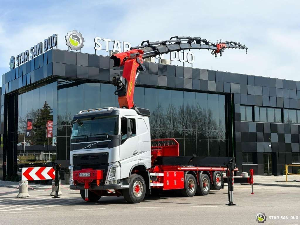 Volvo FH 500 8x4*4 PK65002 Fly JIB Crane 7456 h Winch - Tracteur routier: photos 2 Volvo FH 500 8x4*4 PK65002 Fly JIB Crane 7456 h Winch - Tracteur routier: photos 2