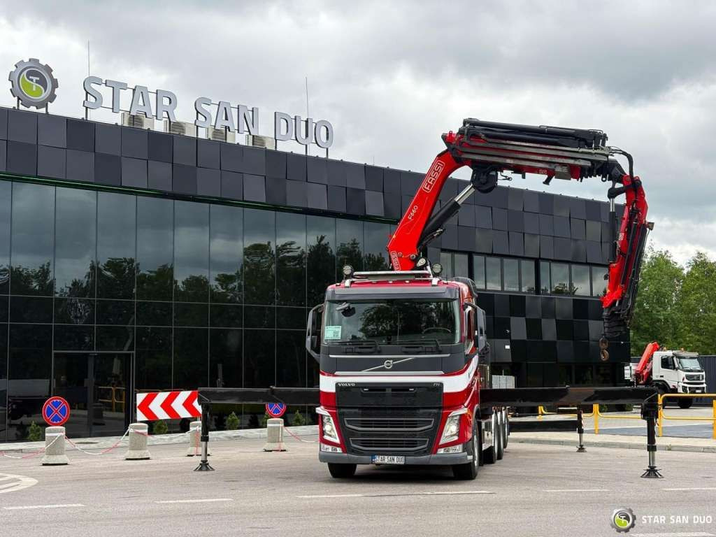 Volvo FH 540 8x4 FASSI F 660 HDS Fly Jib Winch - Camion grue: photos 4 Volvo FH 540 8x4 FASSI F 660 HDS Fly Jib Winch - Camion grue: photos 4