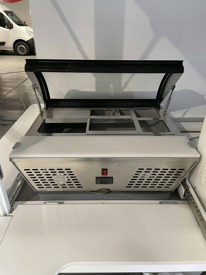 Camion magasin neuf Piaggio Porter: photos 13
