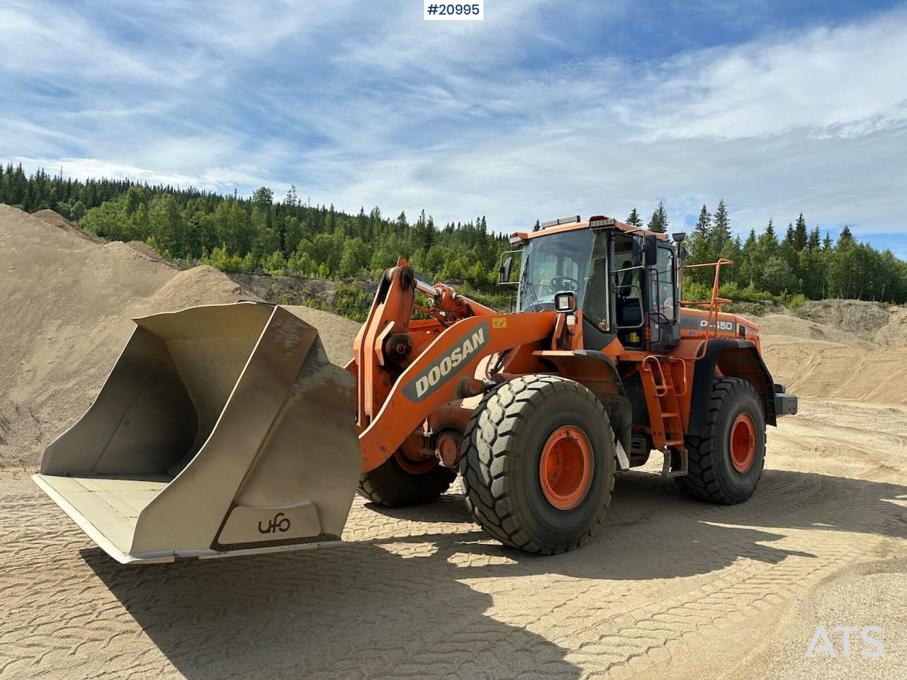 Doosan DL 450-3 - Chargeuse sur pneus: photos 3 Doosan DL 450-3 - Chargeuse sur pneus: photos 3