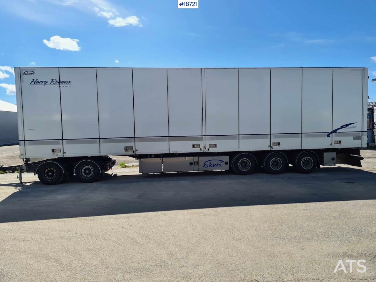 Ekeri 3-axle cabinet semitrailer w/ full side opening. - Remorque fourgon: photos 2 Ekeri 3-axle cabinet semitrailer w/ full side opening. - Remorque fourgon: photos 2