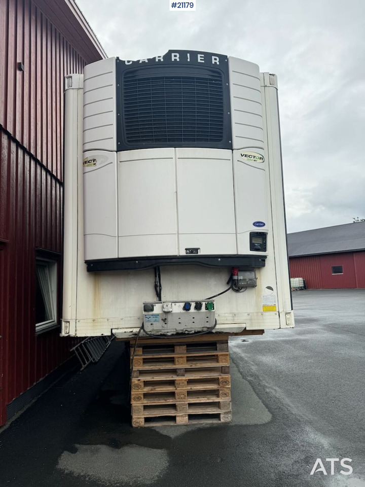 Ekeri Skapsemi - Semi-remorque fourgon: photos 3 Ekeri Skapsemi - Semi-remorque fourgon: photos 3