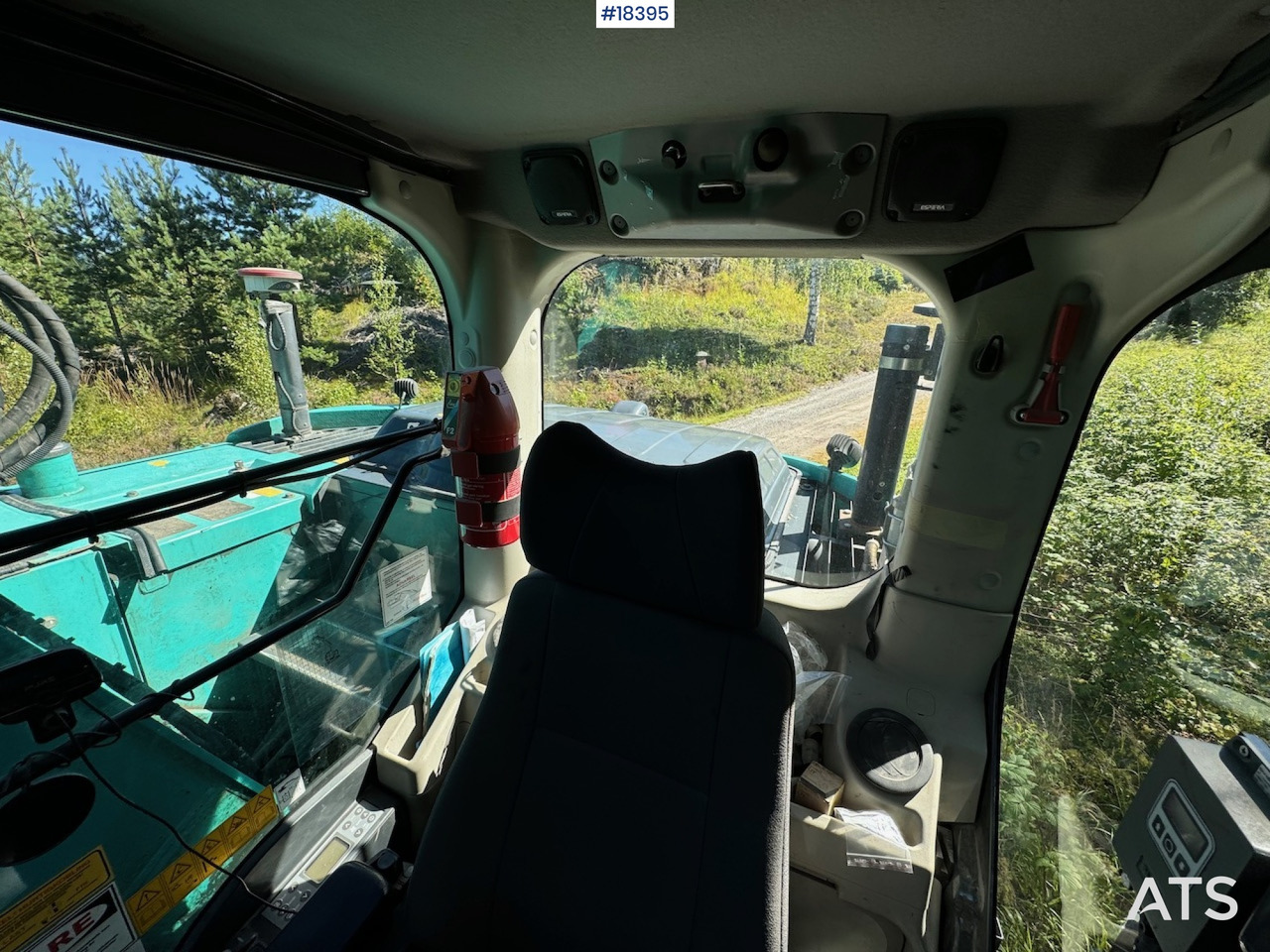 Pelle Kobelco SK140SRLC: photos 40