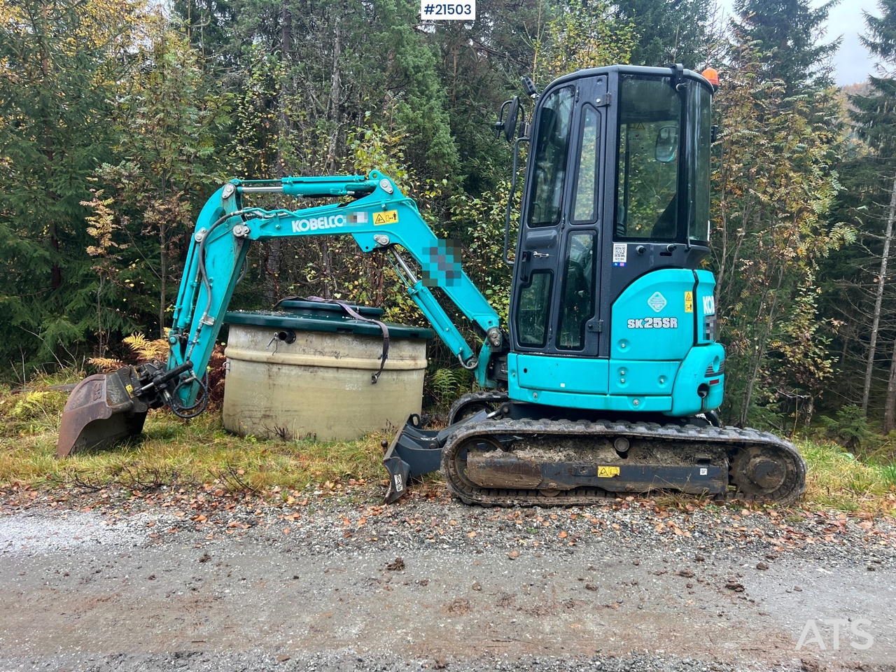 Mini pelle Kobelco Sk25SR-6E Gravemaskin m/ pusseskuffe,graveskuffe og tilt: photos 6