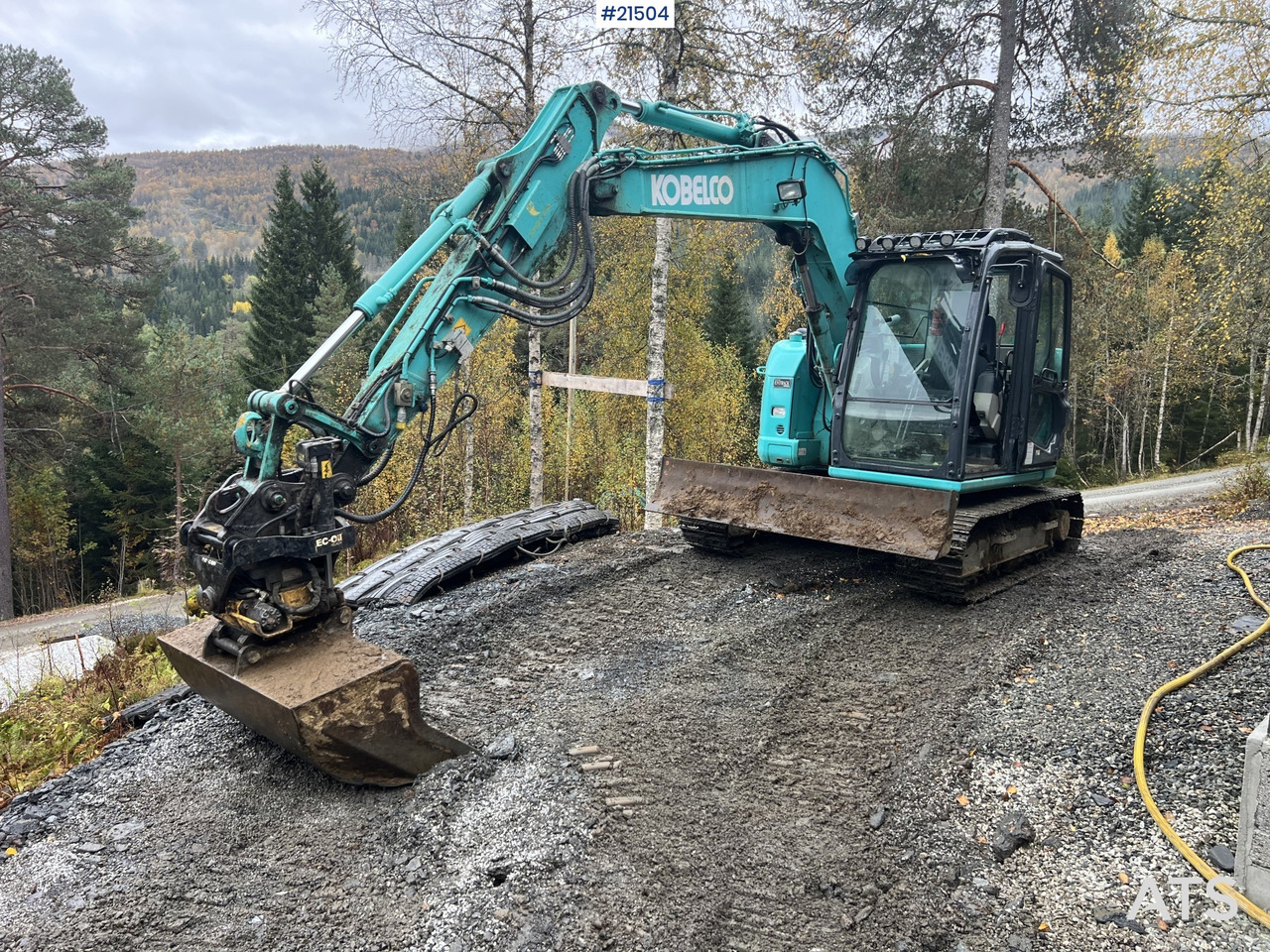 Kobelco Sk75SR-3E gravemaskin m/ pusseskuffe, rototilt og graveskuffe - Pelle sur chenille: photos 1 Kobelco Sk75SR-3E gravemaskin m/ pusseskuffe, rototilt og graveskuffe - Pelle sur chenille: photos 1