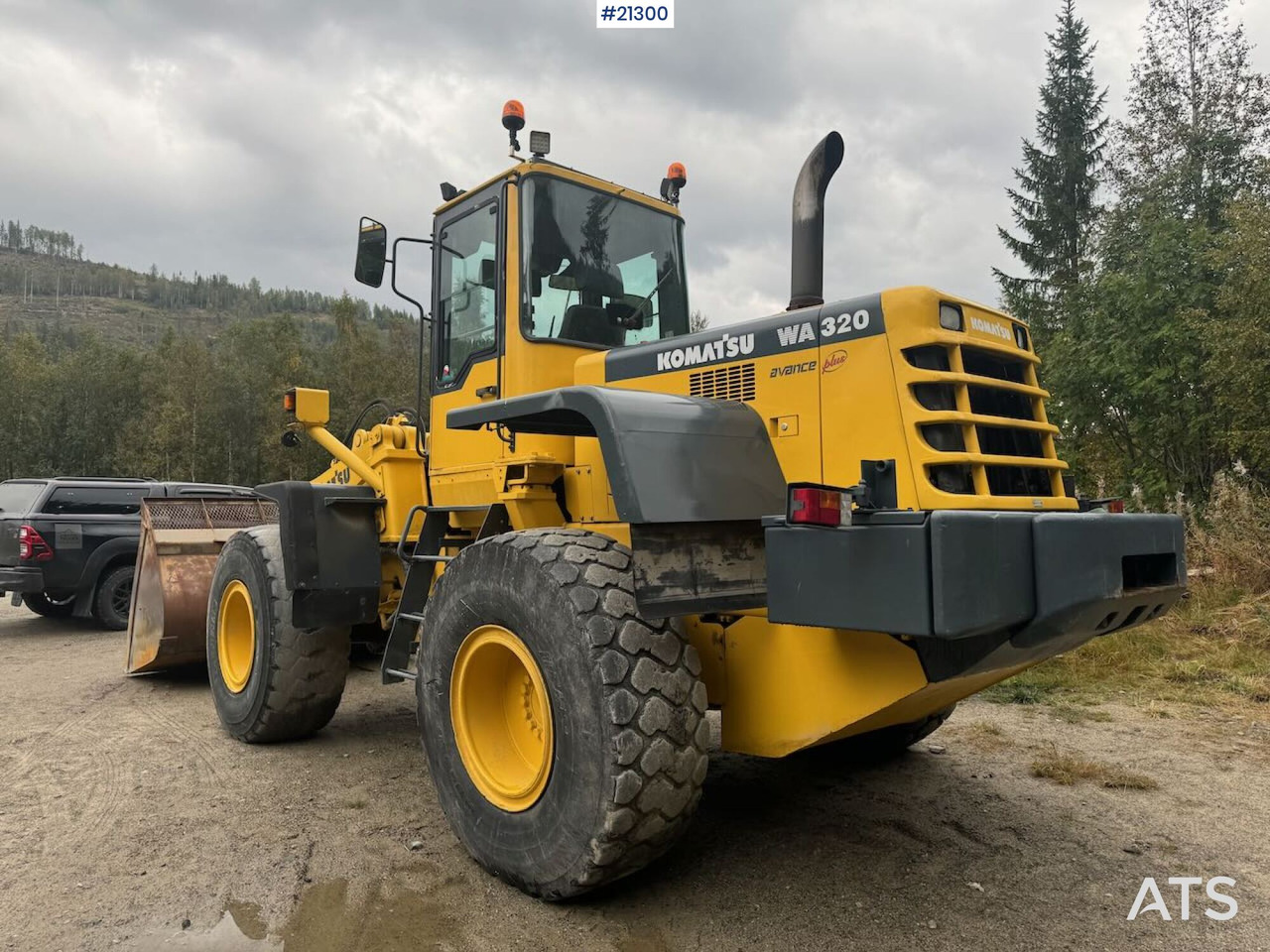 Komatsu WA320-3H - Chargeuse sur pneus: photos 4 Komatsu WA320-3H - Chargeuse sur pneus: photos 4