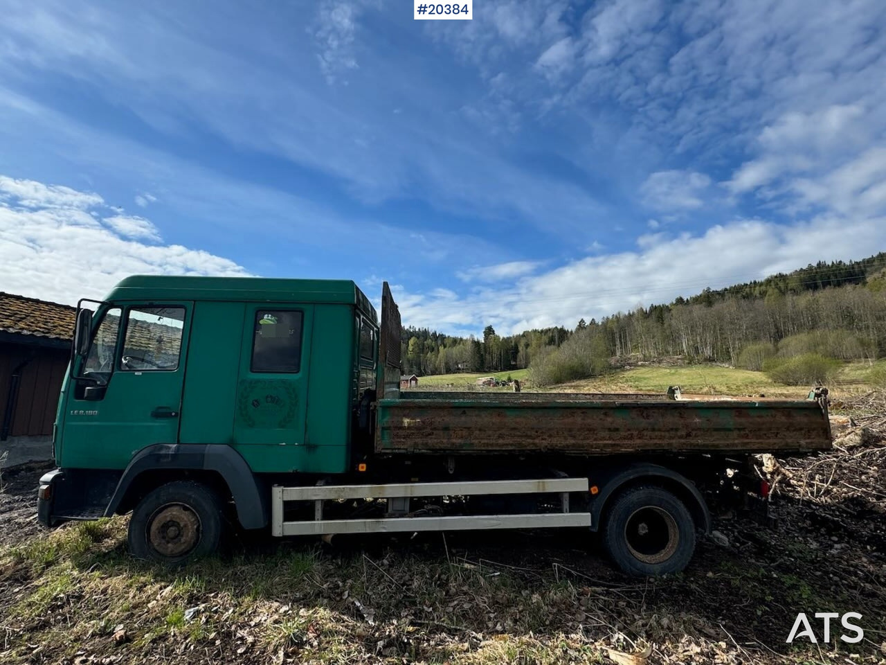 MAN LE8.180 - Camion plateau: photos 3 MAN LE8.180 - Camion plateau: photos 3