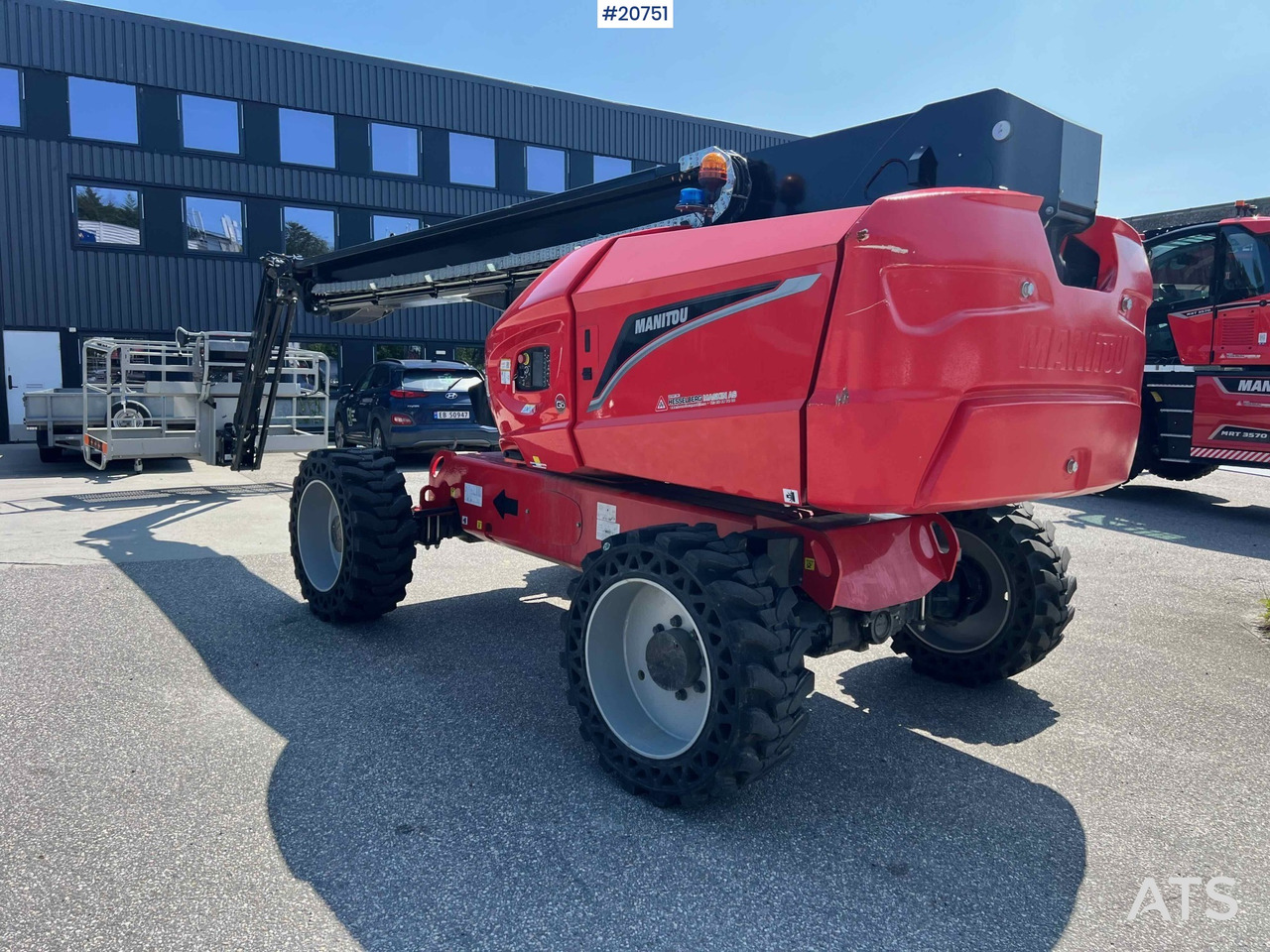 Manitou 220 TJ+ - Nacelle télescopique: photos 1 Manitou 220 TJ+ - Nacelle télescopique: photos 1