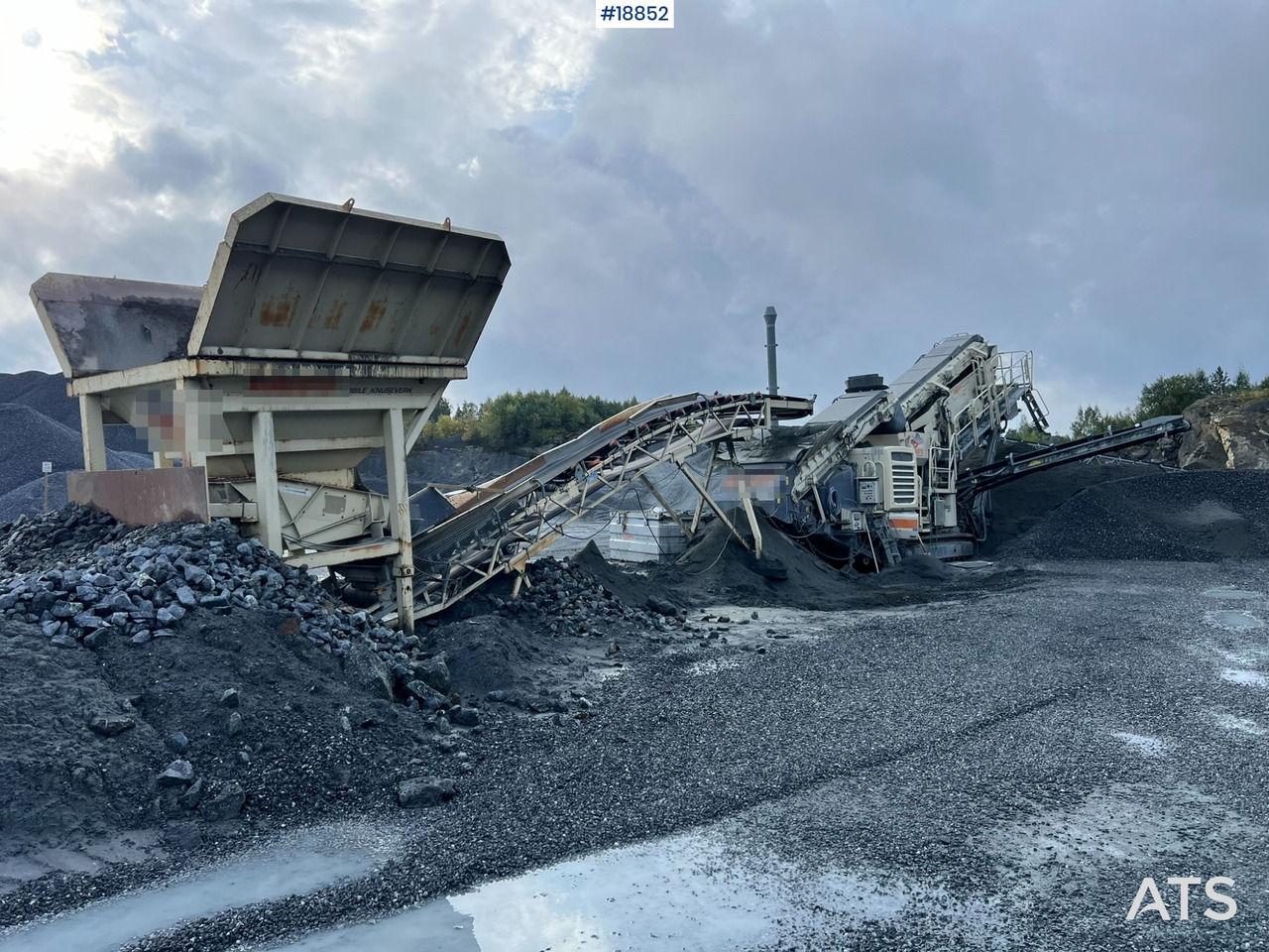 Metso Lokotrack LT220D Finknuser m/ sikt, matekasse og transportbånd - Concasseur mobile: photos 2 Metso Lokotrack LT220D Finknuser m/ sikt, matekasse og transportbånd - Concasseur mobile: photos 2