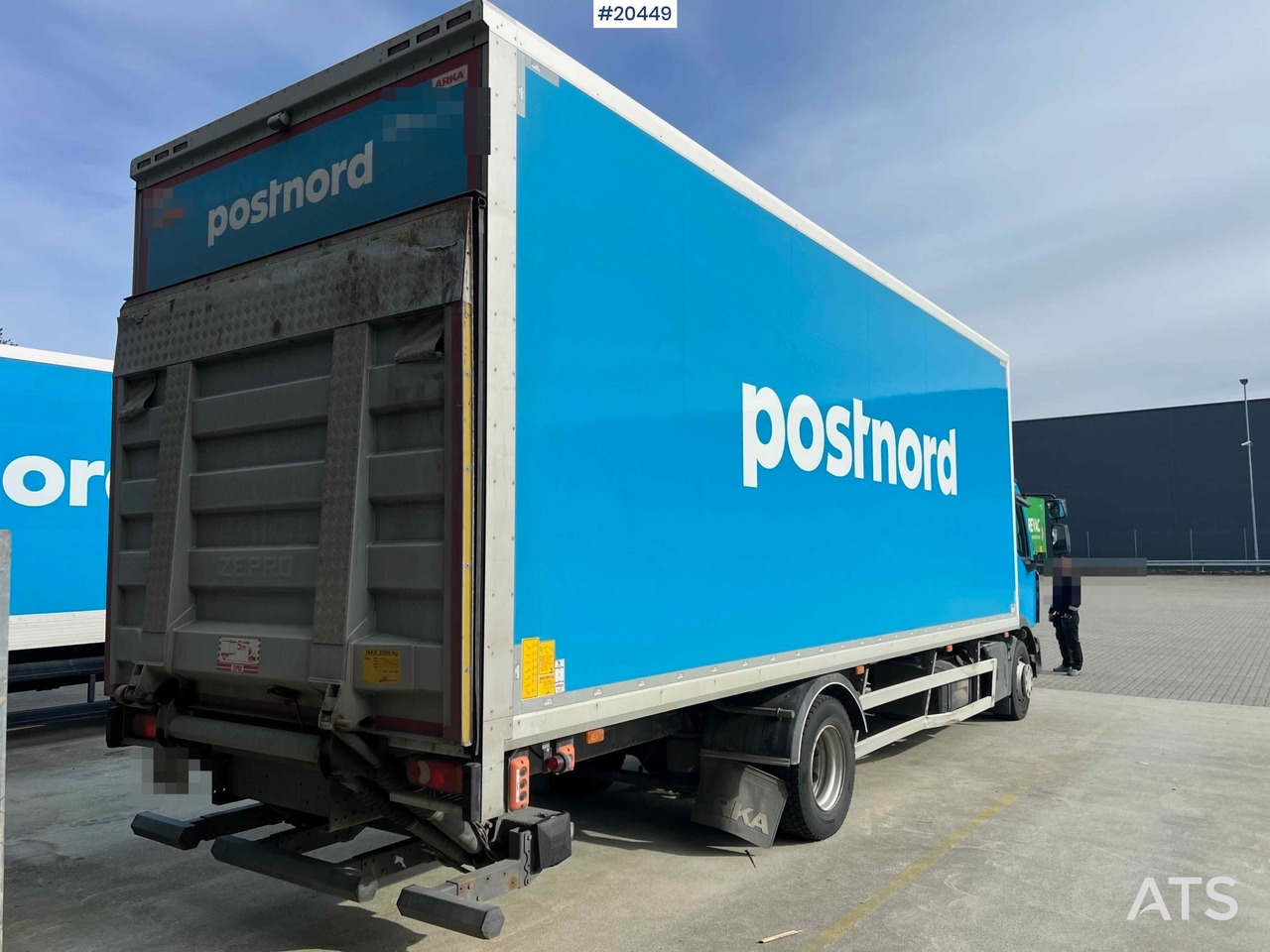 Camion fourgon Renault D250: photos 12