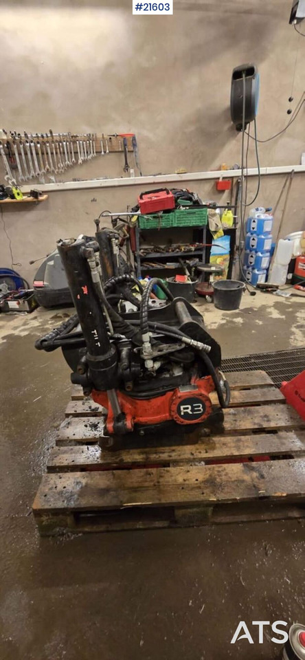 Rototilt R3 - Tiltrotator: photos 3 Rototilt R3 - Tiltrotator: photos 3