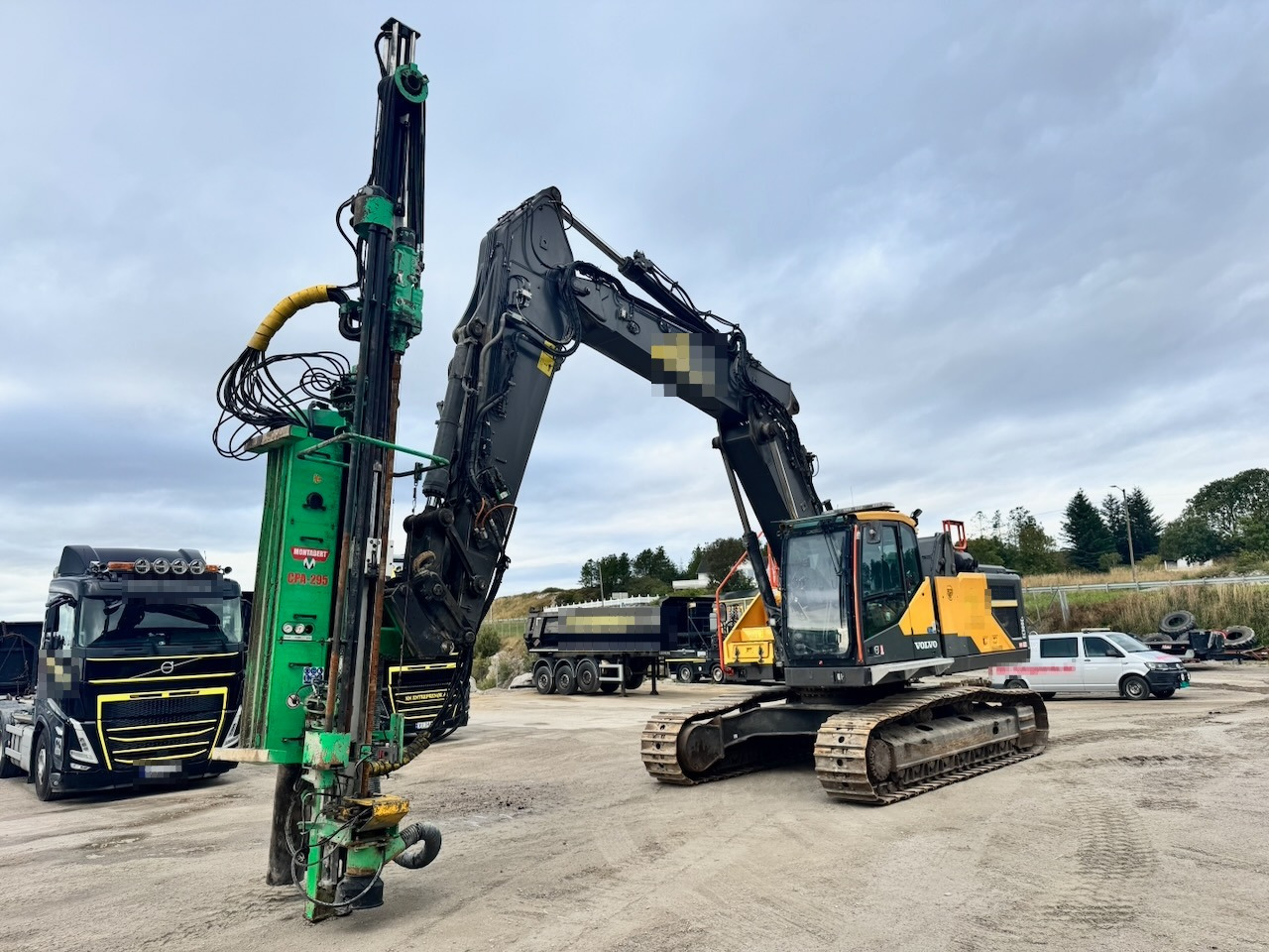Volvo EC300 EL - Pelle sur chenille: photos 1 Volvo EC300 EL - Pelle sur chenille: photos 1