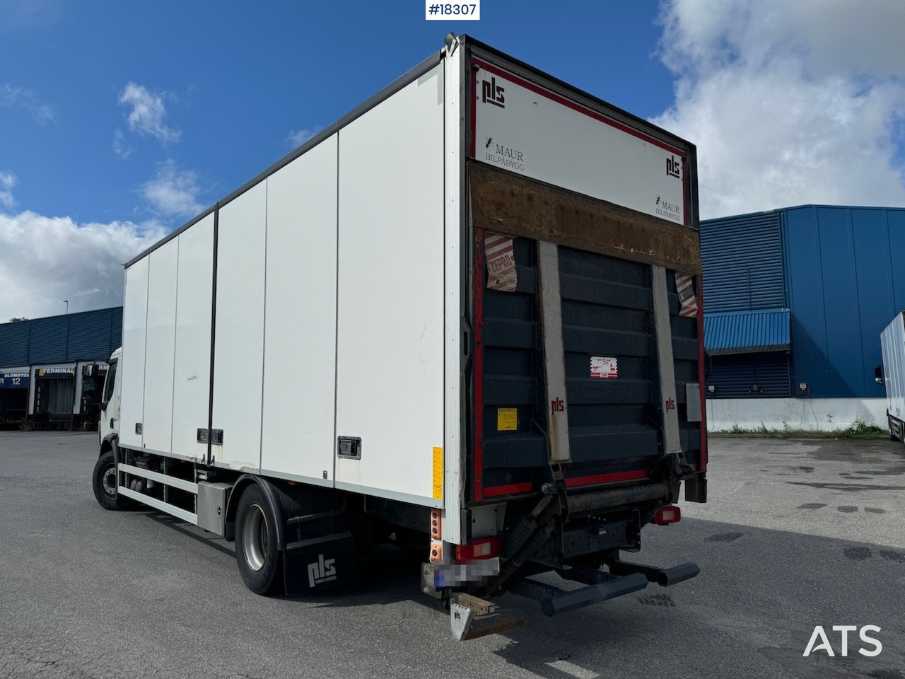 Volvo FE320 - Camion fourgon: photos 3 Volvo FE320 - Camion fourgon: photos 3